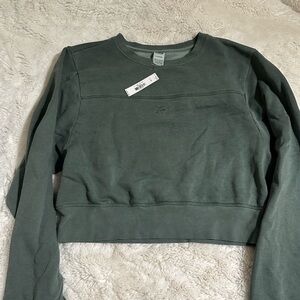 VICTORIA SECRET PINK cropped sweatshirt. Green. Brand new with tags!